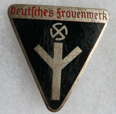 Deutsche Frauenwerk Badge